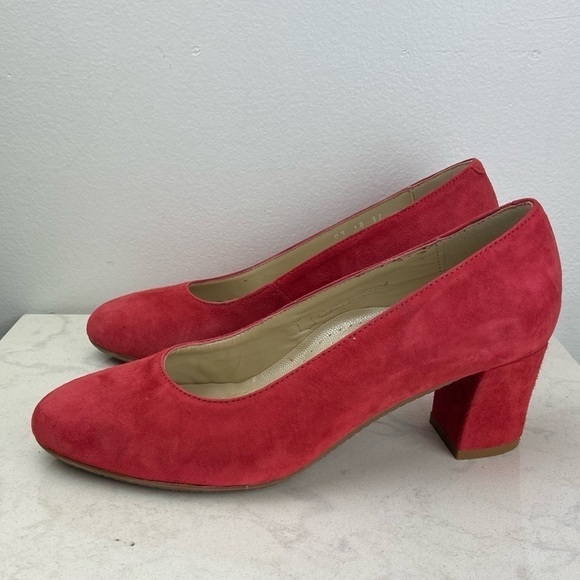 Eric Michael Abby Block Heel Suede Heels - Picture 8 of 12